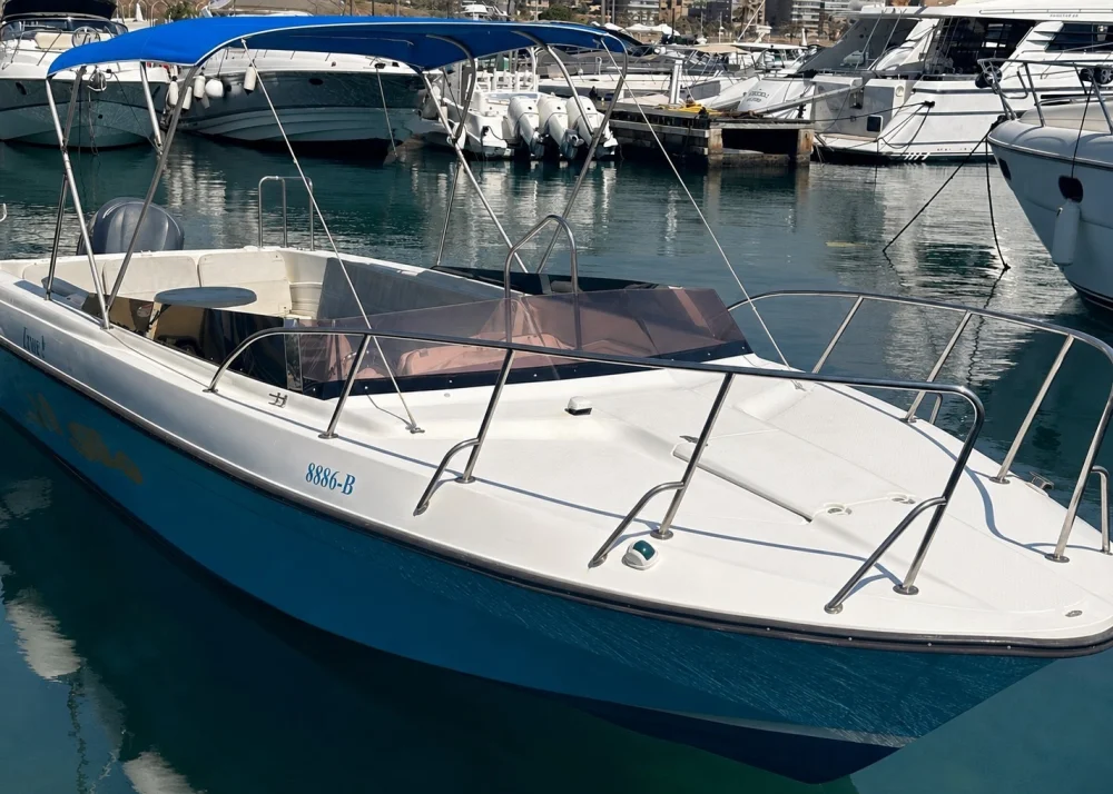 Yacht · 9m