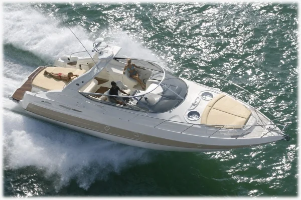 Yacht · 12.4m