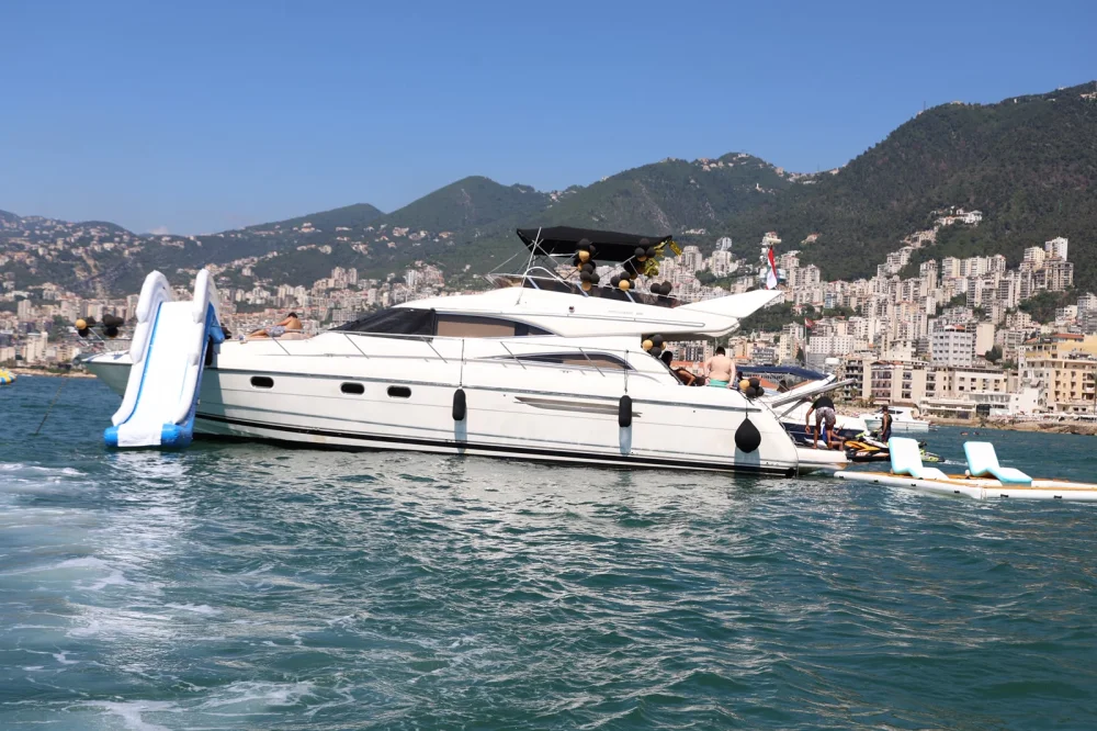 Yacht