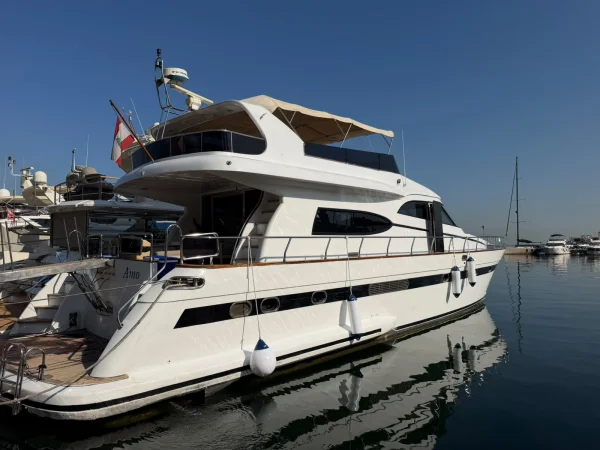 Yacht