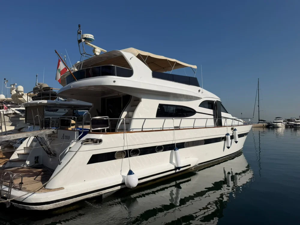 Yacht